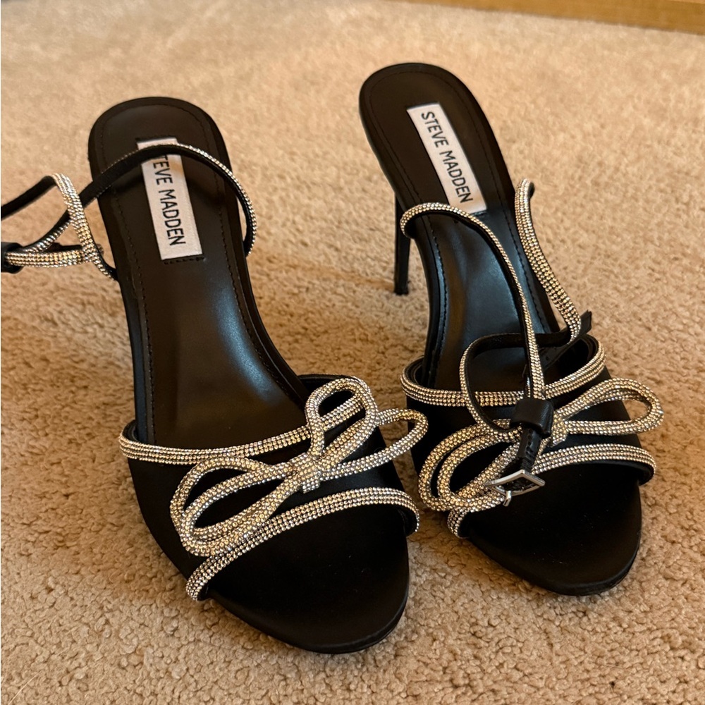 Steve Madden Black and Silver Women's Heels